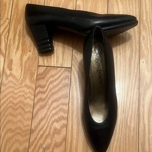 Yves Saint Laurent Vintage Black Leather Pumps 2 1/2" Heels  size 8